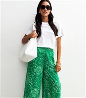 Women's Green Scarf Print Cropped Wide Leg Trousers New Look