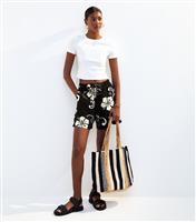 Women's Black Hibiscus Print Crinkle Texture Shorts New Look
