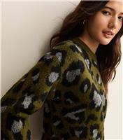 Women's Green Animal Patterned Crew Neck Jumper New Look
