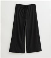 Women's Maternity Black Ribbed Cropped Trousers New Look