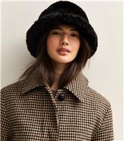 Black Faux Fur Bucket Hat New Look
