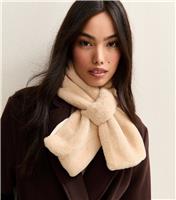 Cream Faux Fur Neck Scarf New Look