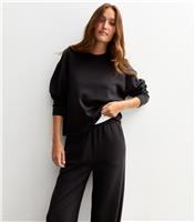 Women's Black Premium Oversized Crew Neck Sweatshirt New Look