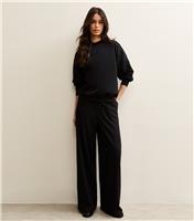 Women's Black Relaxed Fit Crew Neck Sweatshirt New Look