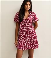 Women's Red Daisy Print Frilly Trimmed Satin Mini Dress New Look