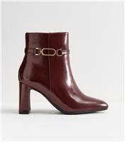 Women's Wide Fit Burgundy Faux Leather Chain Trim Ankle Boots New Look