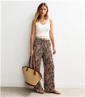 Women's Brown Printed Textured Wide Leg Trousers New Look