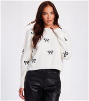 Women's Cream Bow Detail Jumper Quiz New Look