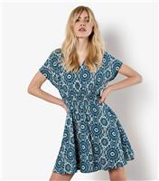 Women's Blue Kaleidoscope Print V Neck Mini Dress Apricot New Look