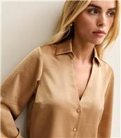Women's Petite Camel Satin Cropped Shirt New Look