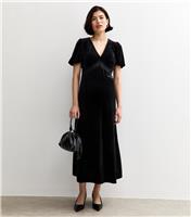 Women's Maternity Black Velvet Short Sleeve Midi Dress New Look