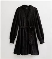 Women's Tall Black V-Neck Patterned Belted Mini Dress New Look
