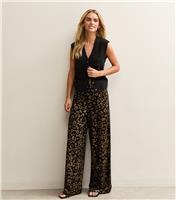 Women's Petite Black Animal Print Stretch Velvet Trousers New Look