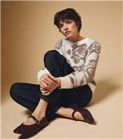 Women's Cream Floral Fluffy Jumper New Look