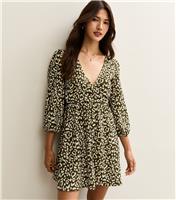 Women's Green Leopard Print Smock Mini Dress New Look