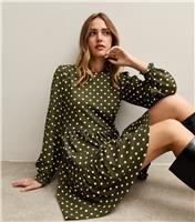 Women's Green Polka Dot Tiered Hem Mini Dress New Look