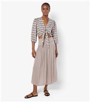 Women's Stone Ruched Waistband Curved Hem Midi Skirt Apricot New Look