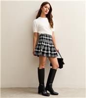 Women's Petite Black Check Knit Flippy Mini Skirt New Look