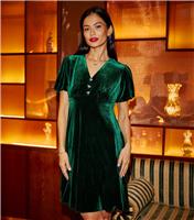 Women's Green Velvet Diamant Mini Dress Yumi New Look