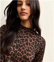 Women's Brown Leopard Print Front Twist Top New Look