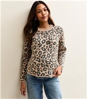 Women's Maternity Pink Leopard Crew Neck Jumper New Look