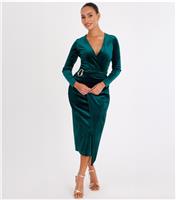 Women's Petite Dark Green Velvet Midaxi Dress Quiz New Look