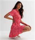 Red Abstract Crinkle Collared Mini Dress New Look