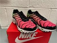 Kids Nike Air Max Plus GS Trainers CD0609 010 Green/Red Size UK 5.5