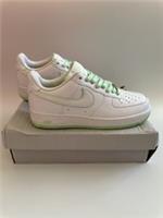 Unisex Nike Air Force 1 07 Low White Green Leather Trainers Size 7.5