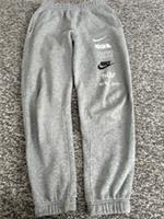 Pre-Owned: Boys Nike Multi-logo Joggers 137-147cm M