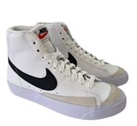 Nike Blazer Mid 77 Junior Trainers White Size UK 3 EU 35.5 New
