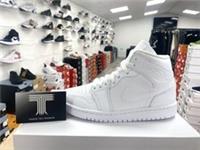Nike Air Jordan 1 Mid Triple White ~ DV0991 111 ~ Uk Size 4 ~ Euro 37.5