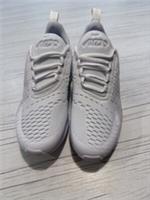 Nike Air Max 270 White Kids Size UK 5.5 EU 38.5 RRP £175 #I678