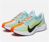 NIKE WOMENS PEGASUS PLUS GLACIER BLUE UK 5 RRP £164.99 YD14