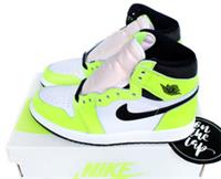 Nike Air Jordan 1 Retro High OG Visionaire Volt Green UK 5 6 7 US 555088-702 New