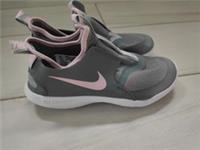 Nike Flex Runner girls sport trainers, size 12 UK / 30 EU New