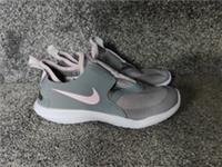 Nike Flex Runner girls sport slip on trainers, size 12 UK / 30 EU New