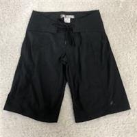 Nike ACG Shorts Womens Size 2 153cm Black Low Rise NEW BNWT