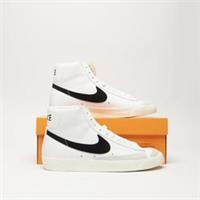NIKE Blazer Mid '77 Women's White SIZE 9.5 Trainers