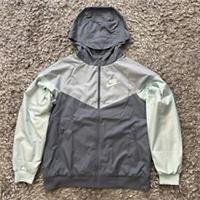 Nike Windrunner Running Jacket Pale Blue Junior Boys Girls Size XL