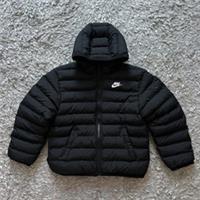 Nike Synthetic Fill Jacket Junior Boys Girls Black Size M RRP £80
