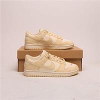 NIKE Dunk Low Women's White/Brown SIZE 5.5 Trainers