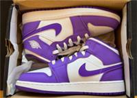 Nike Air Jordan 1 mid (GS) in purple venom/white Size 4.5uk