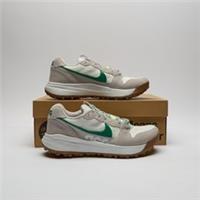 NIKE ACG Lowcate Women's Grey SIZE 4.5 Trainers