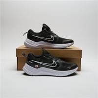 NIKE Big Kids Cosmic Runner Black Junior SIZE 4 Trainers