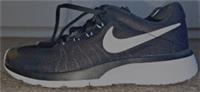NIKE Kids Tanjun Racer size uk 3 black ( A 6 - 5 )