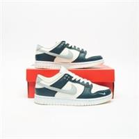 NIKE Dunk Low Women's Blue SIZE 3.5 Trainers