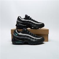 NIKE Air Max 95 Junior Black SIZE 5.5 Trainers