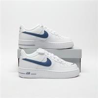 NIKE Air Force 1 Embroidered Swoosh Junior White SIZE 13.5 Trainers