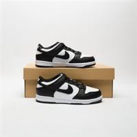 NIKE Dunk Low Children's White/Black SIZE 1.5 Trainers